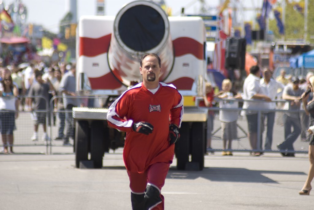 davidsmithjrthehumancannonball.jpg