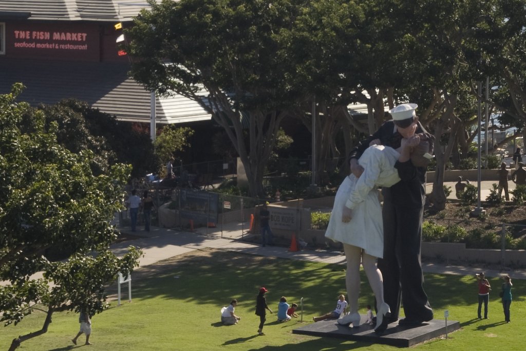 statue.jpg